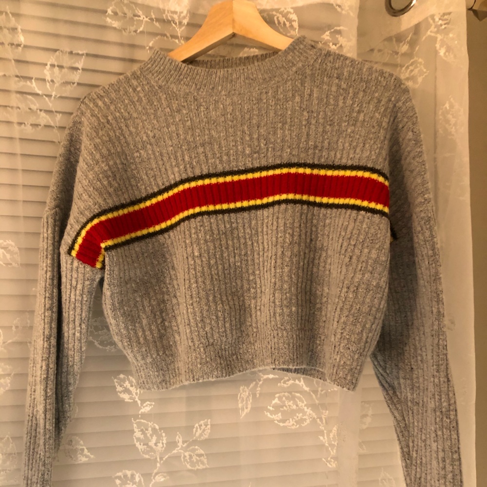 Crop top sweater
